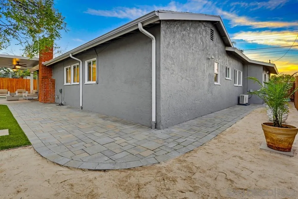 https://cdn.realtyfeed.com/cdn/127/260001591/8ab36bdcb38906aa119405fe85b1b985.webp