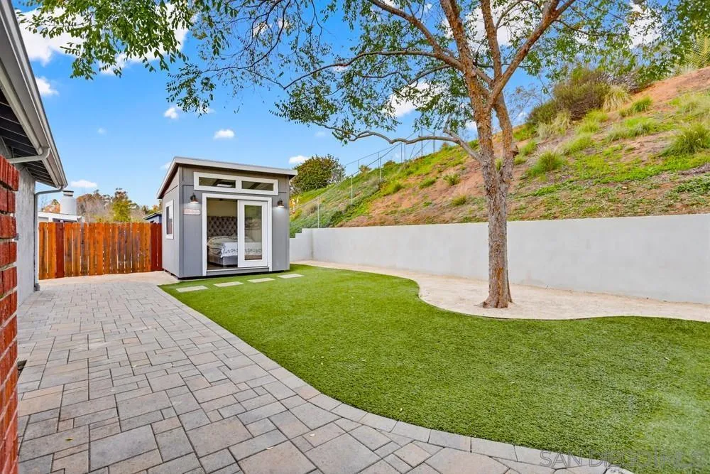 https://cdn.realtyfeed.com/cdn/127/260001591/9b56d5039663427769f26462682aa93b.webp