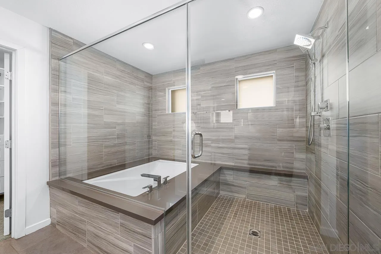 https://cdn.realtyfeed.com/cdn/127/260001592/140b26a5ecb3a1ec16d6003bda986001.webp