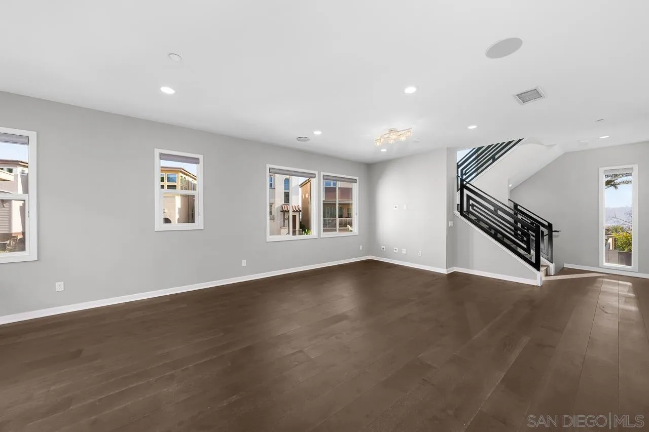 https://cdn.realtyfeed.com/cdn/127/260001592/3646554519f9be7ca0c812ccbea14459.webp