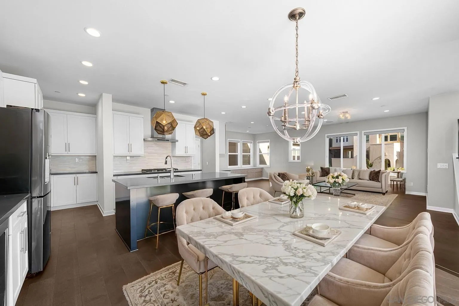 https://cdn.realtyfeed.com/cdn/127/260001592/7cb8675439d6092c1af3475a31eac96e.webp