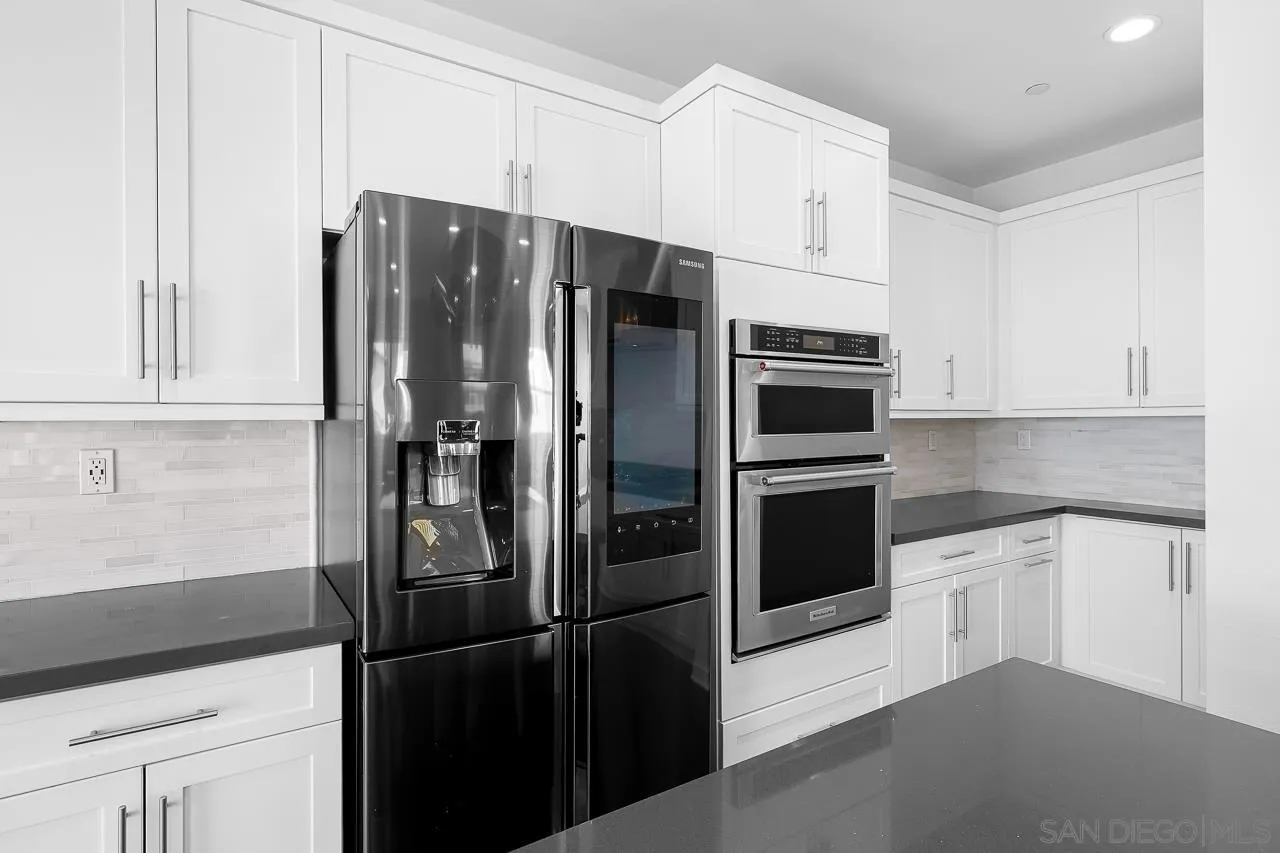 https://cdn.realtyfeed.com/cdn/127/260001592/9aad517c006f2c6854df52b8bcfcd29e.webp