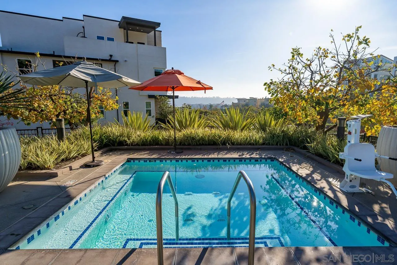 https://cdn.realtyfeed.com/cdn/127/260001592/9f35483e4c27b23ba5dcd7b9387493f2.webp