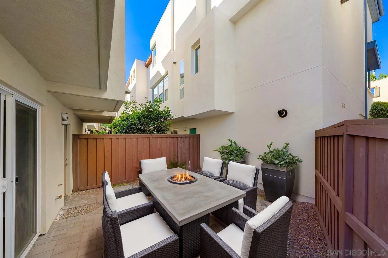 https://cdn.realtyfeed.com/cdn/127/260001592/c8910c19dec555539333285a6264b649.webp