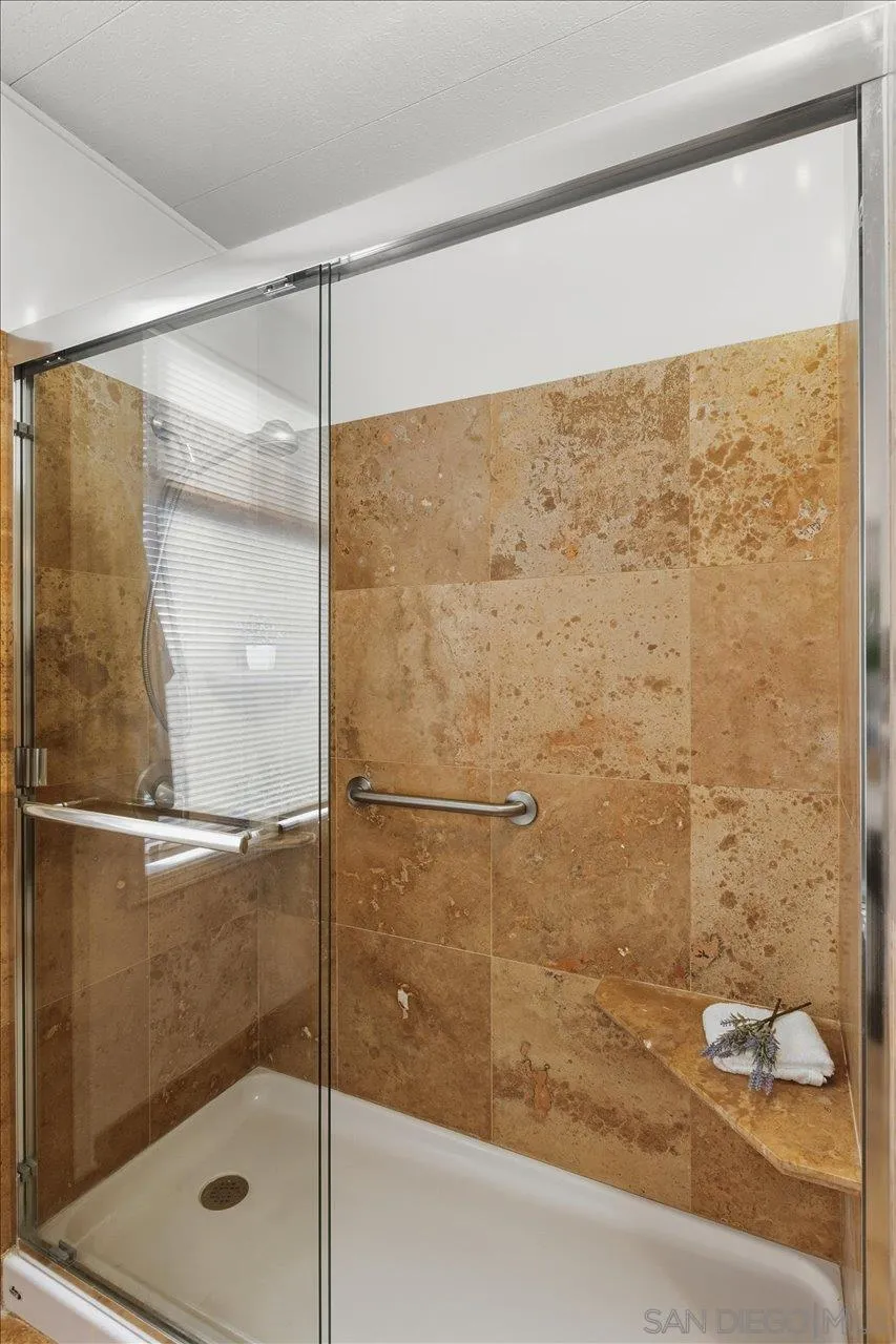 https://cdn.realtyfeed.com/cdn/127/260001594/f5ff41776b1b6f00047b250d7f1d05f4.webp