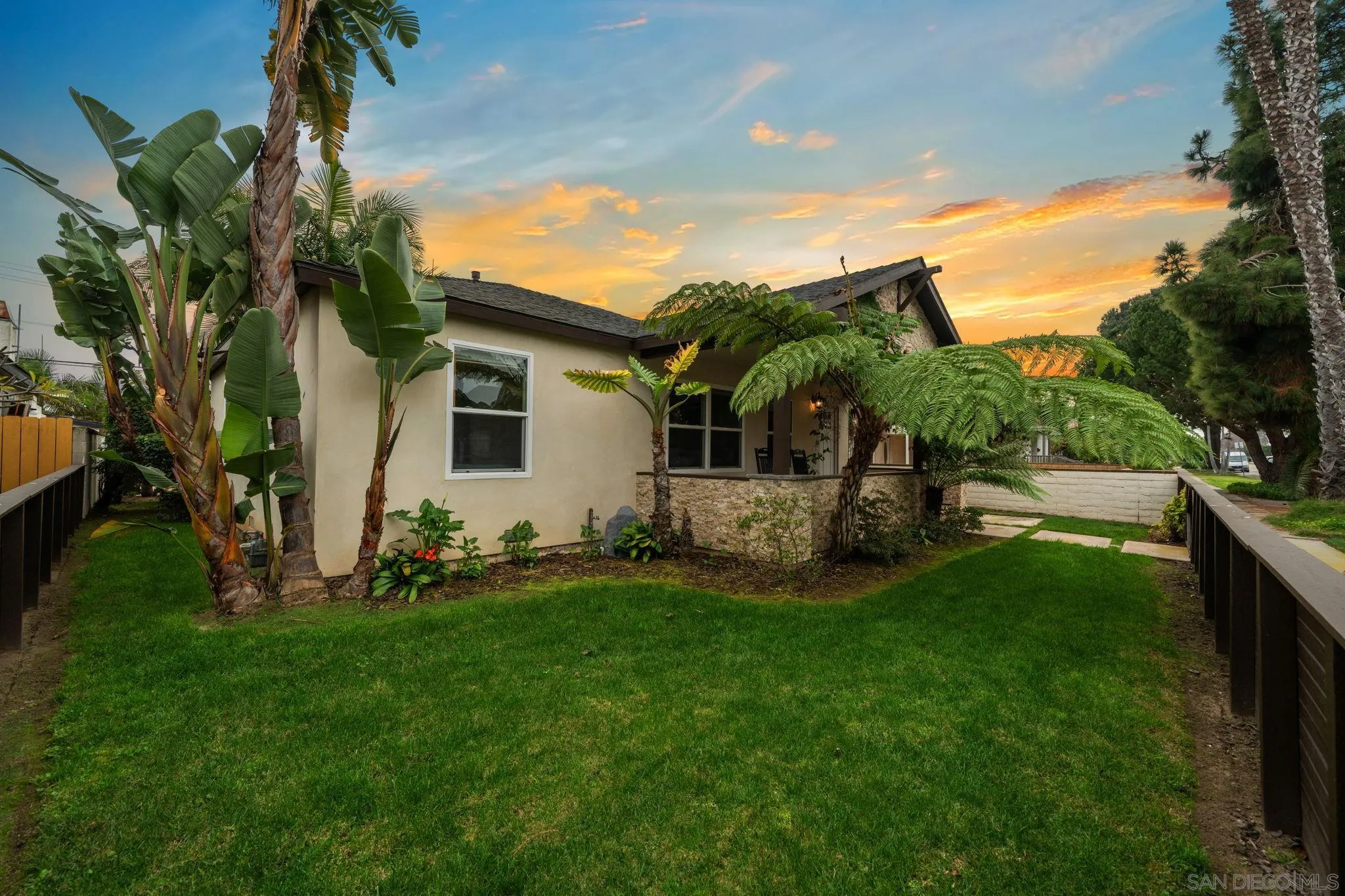 https://cdn.realtyfeed.com/cdn/127/260001596/236f94365704fcb137de6d7604cf085b.webp