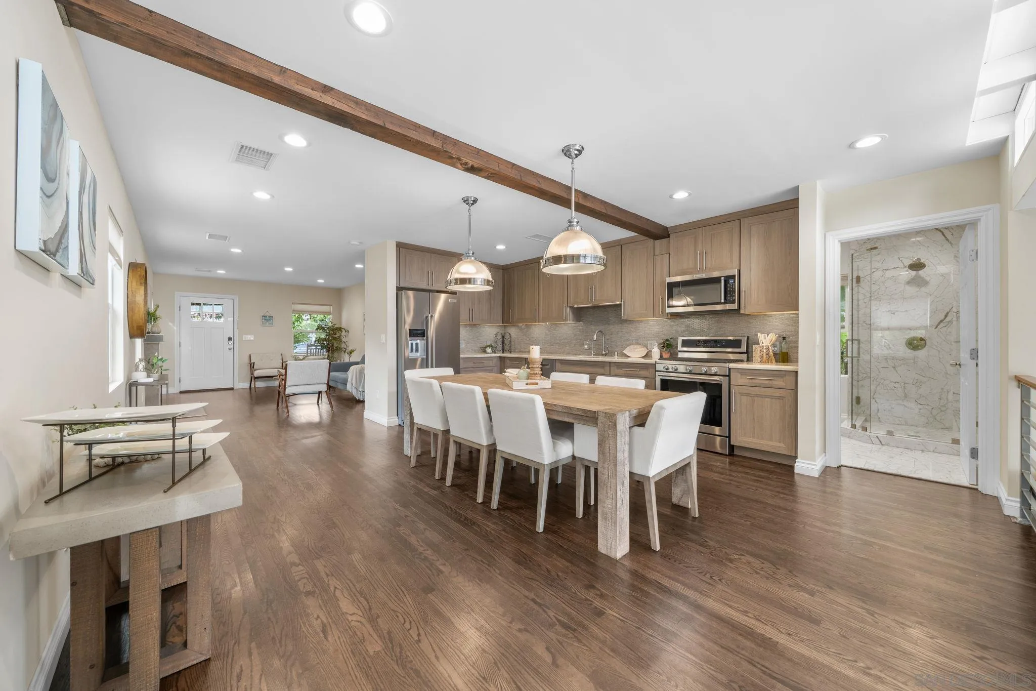https://cdn.realtyfeed.com/cdn/127/260001596/c4481f744fec715792411446da4ed13c.webp