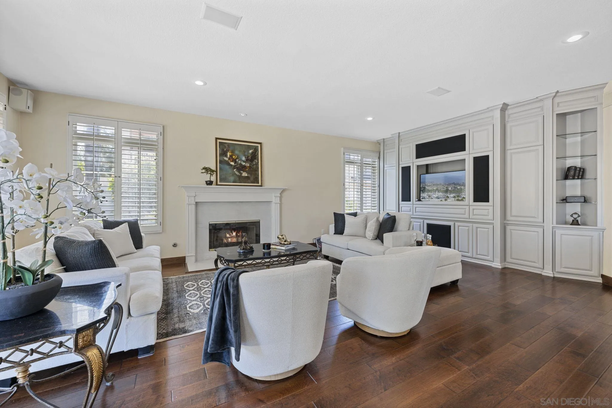 https://cdn.realtyfeed.com/cdn/127/260001598/0b23809a52034858eb0b9149f809dc18.webp
