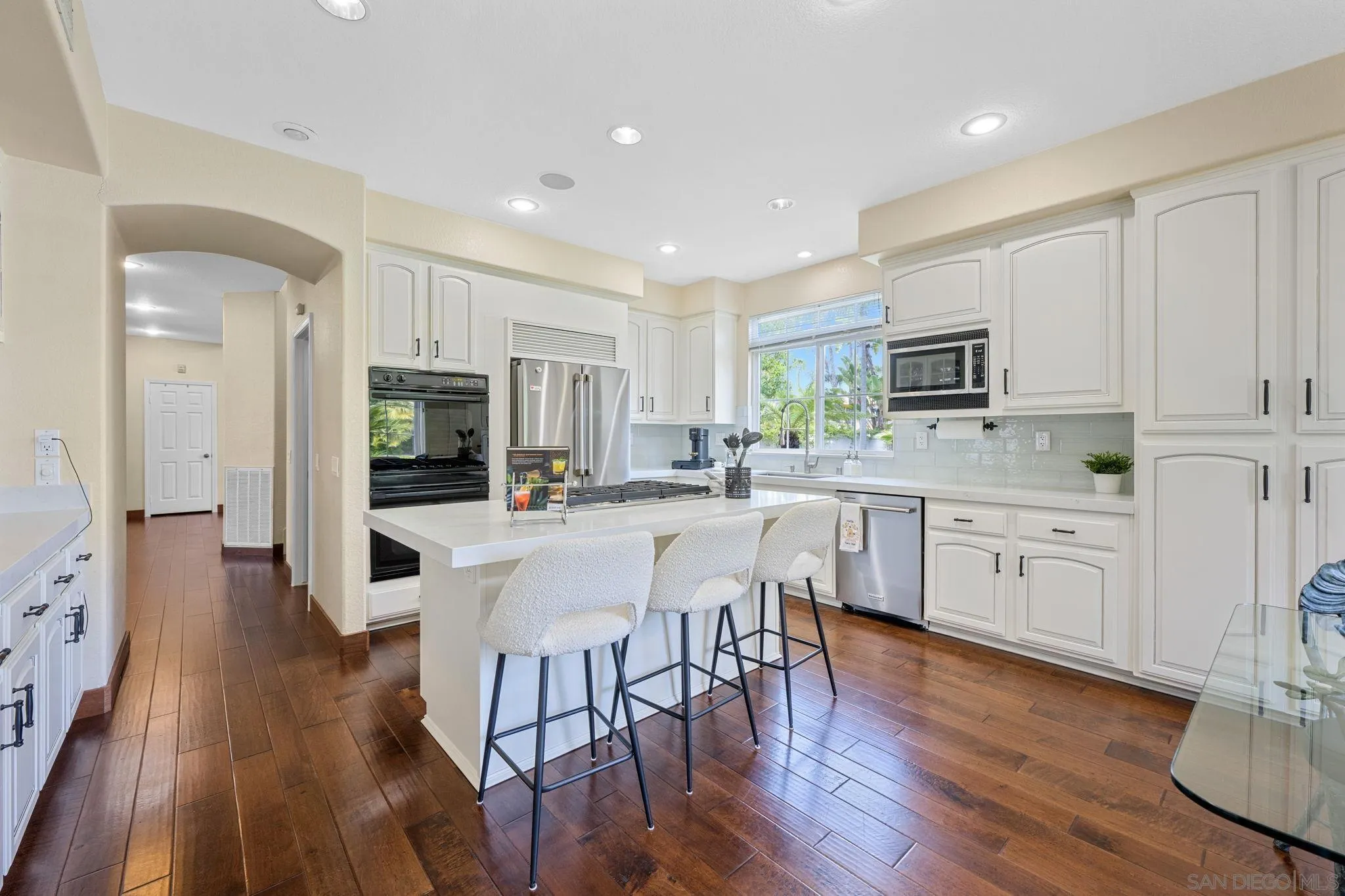 https://cdn.realtyfeed.com/cdn/127/260001598/459c52508e4c3c90fa6030776b343619.webp