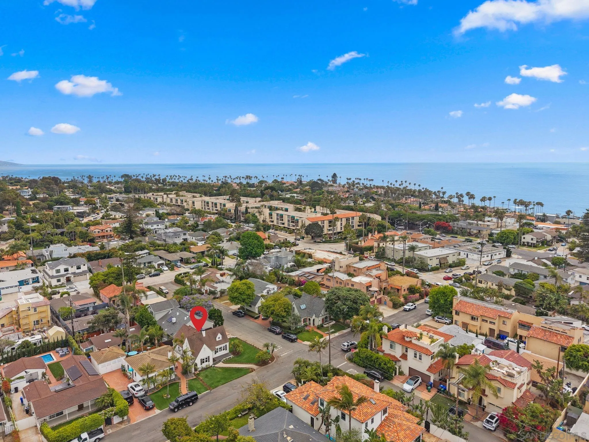 https://cdn.realtyfeed.com/cdn/127/260001605/6be61efb4d1f62548cea0a3d7e88d822.webp