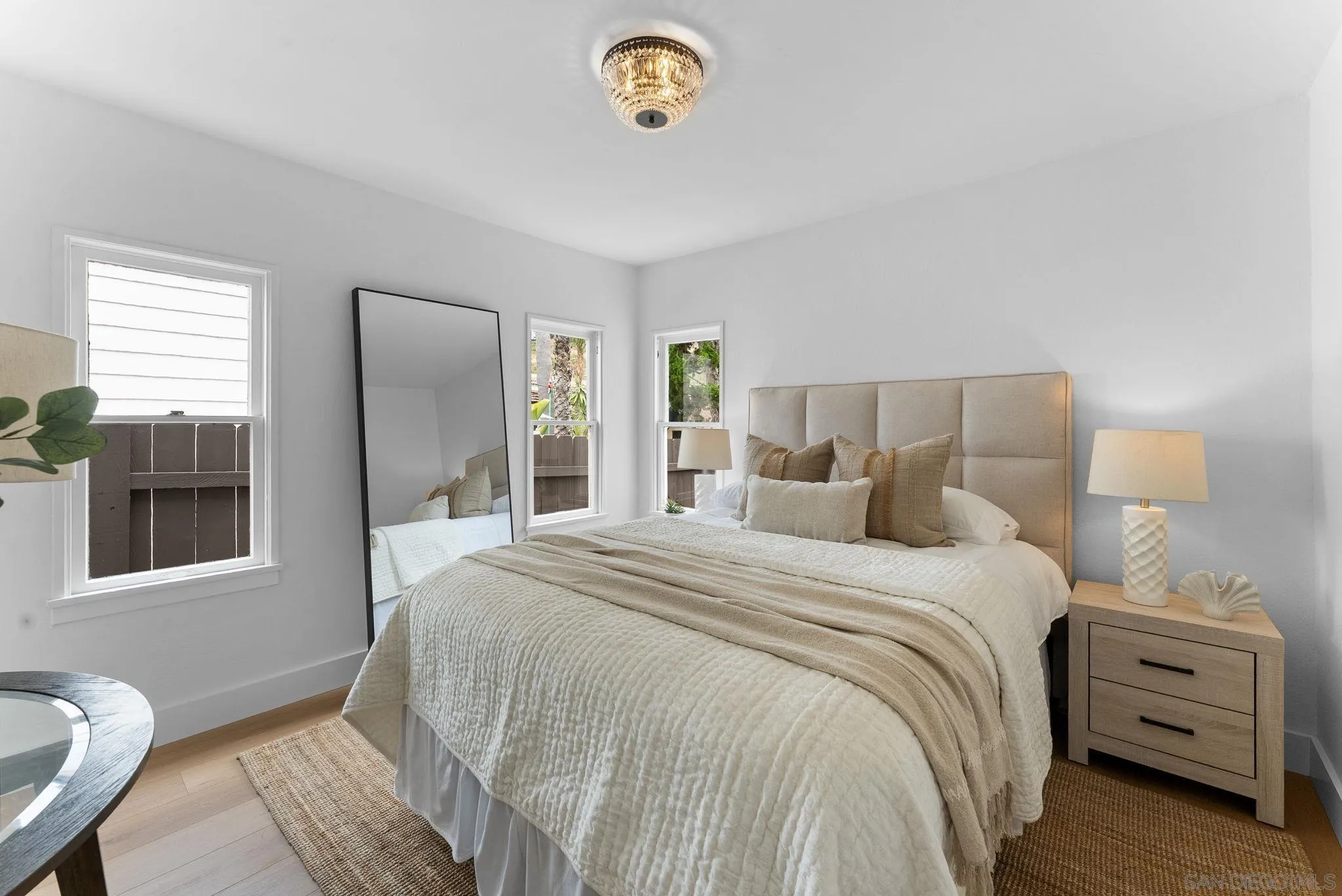 https://cdn.realtyfeed.com/cdn/127/260001605/8ff31681297c2e62bdf0e37f932e13b8.webp