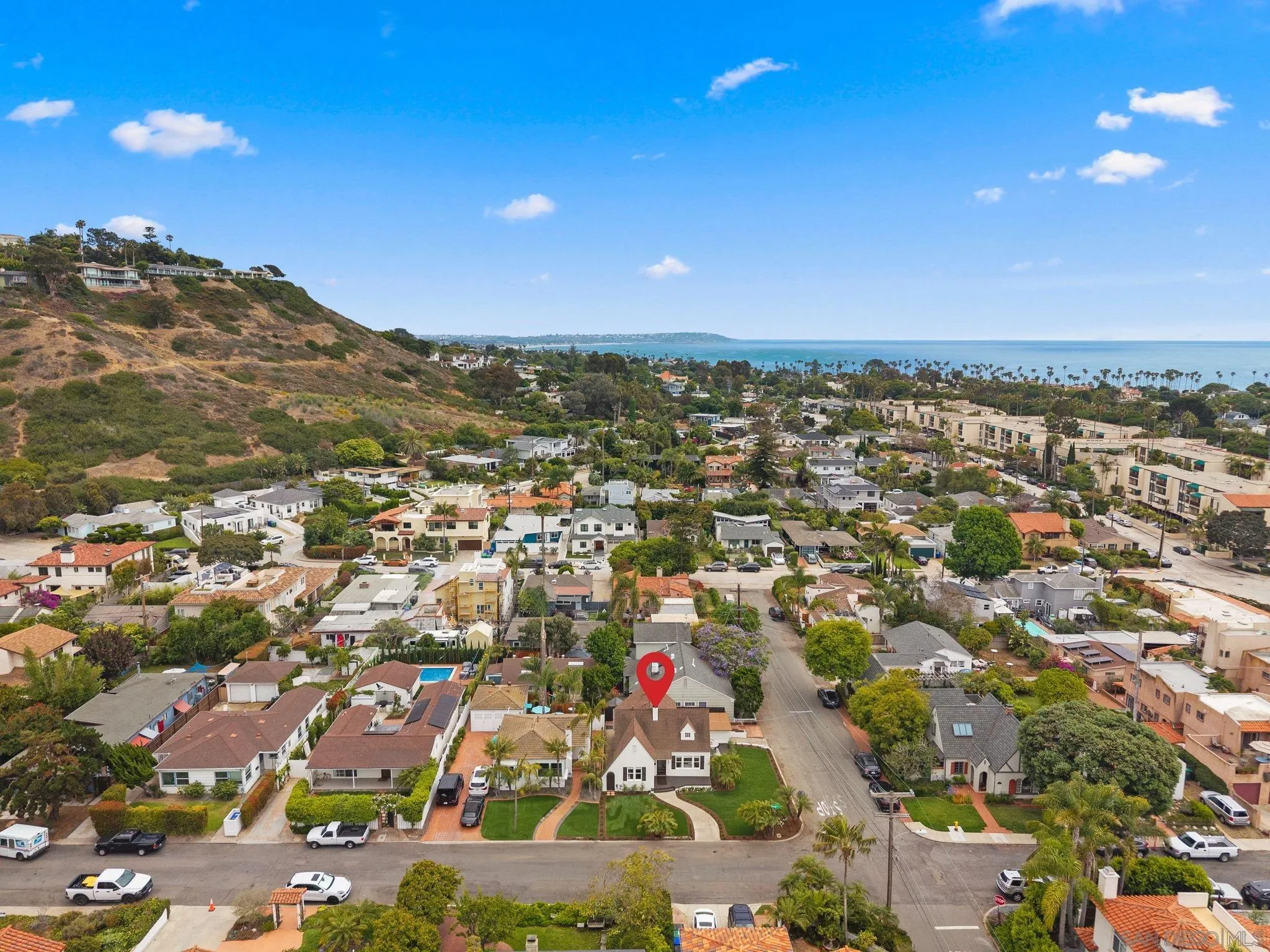 https://cdn.realtyfeed.com/cdn/127/260001605/94291d980da6bb309c4496c91945f2f7.webp