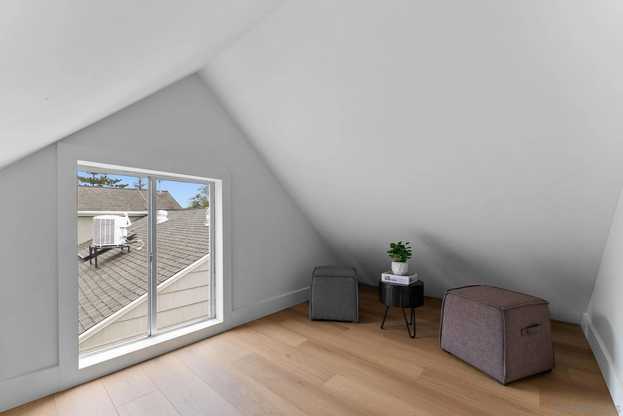 https://cdn.realtyfeed.com/cdn/127/260001605/9e5d05f9b7c8c0f525380b4001918a79.webp