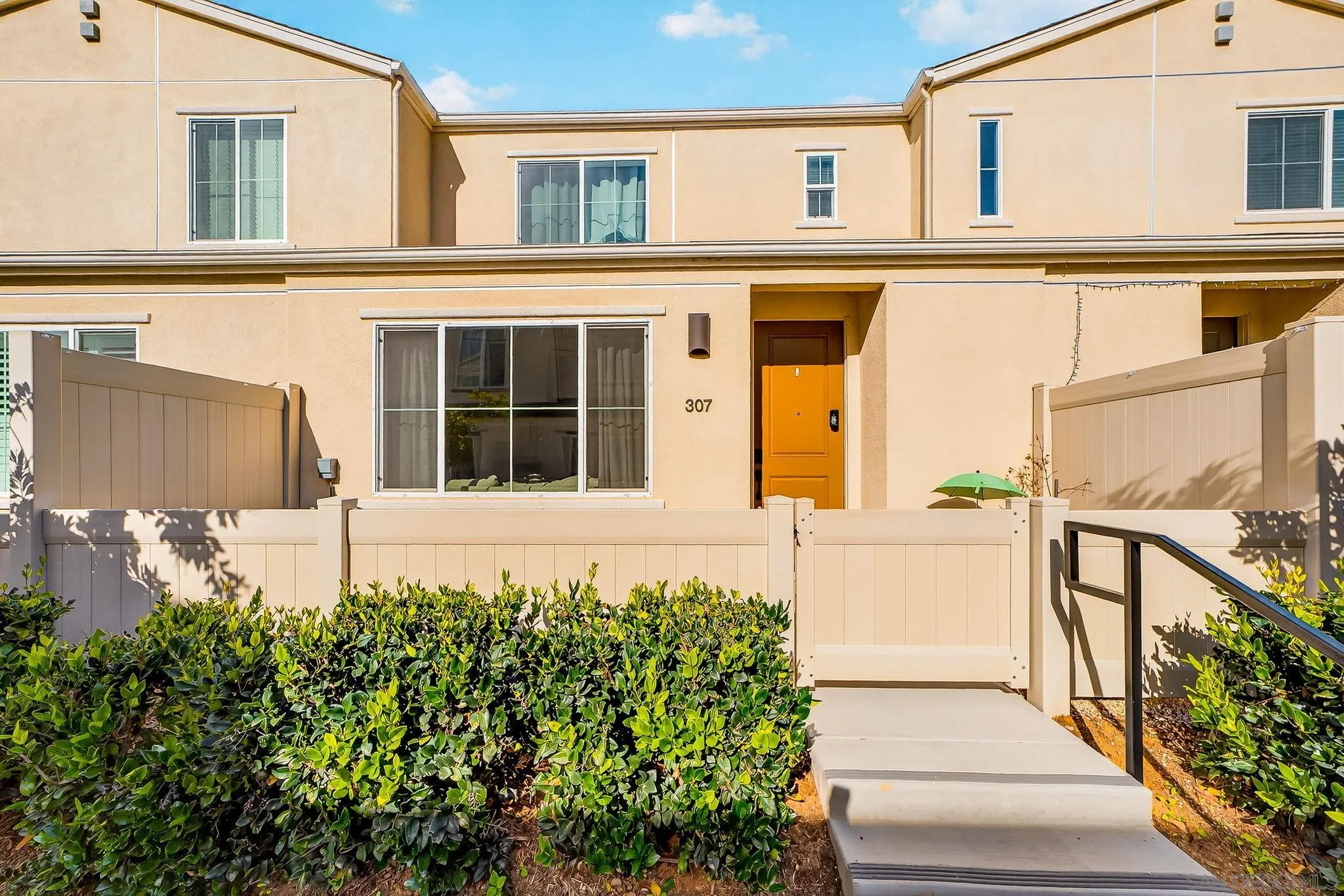 Photo #2: 260001609 Listing: Photo #2