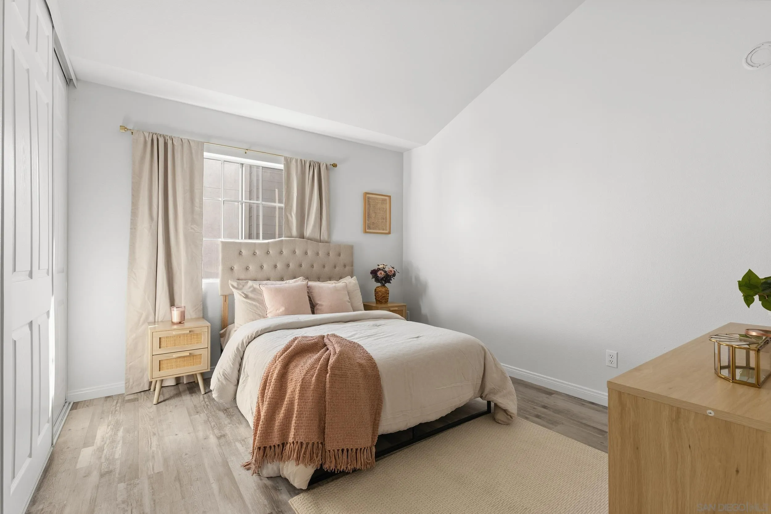 https://cdn.realtyfeed.com/cdn/127/260001610/60ed3f1e4d3412ec7544ed105bb73e3a.webp