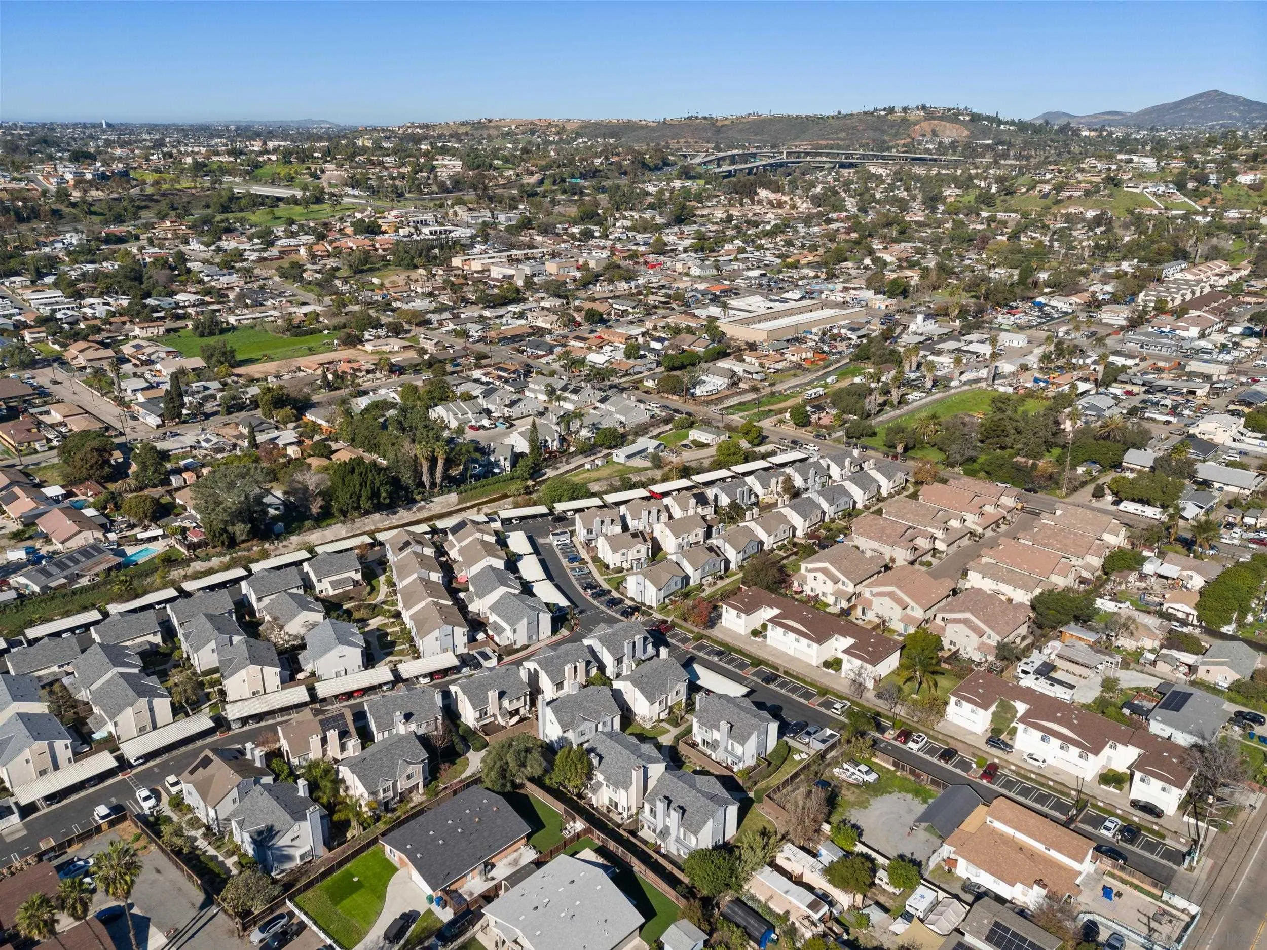 https://cdn.realtyfeed.com/cdn/127/260001610/64e8688a705e802f8d6e142481b129b2.webp