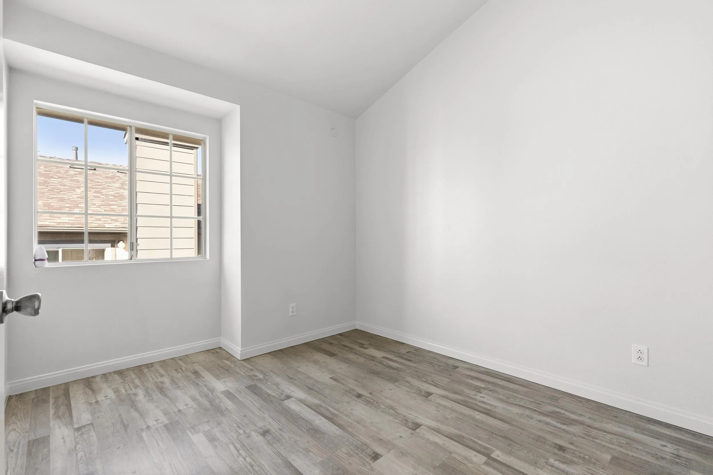 https://cdn.realtyfeed.com/cdn/127/260001610/99982a02e47c37227410c2bc4dea9a81.webp