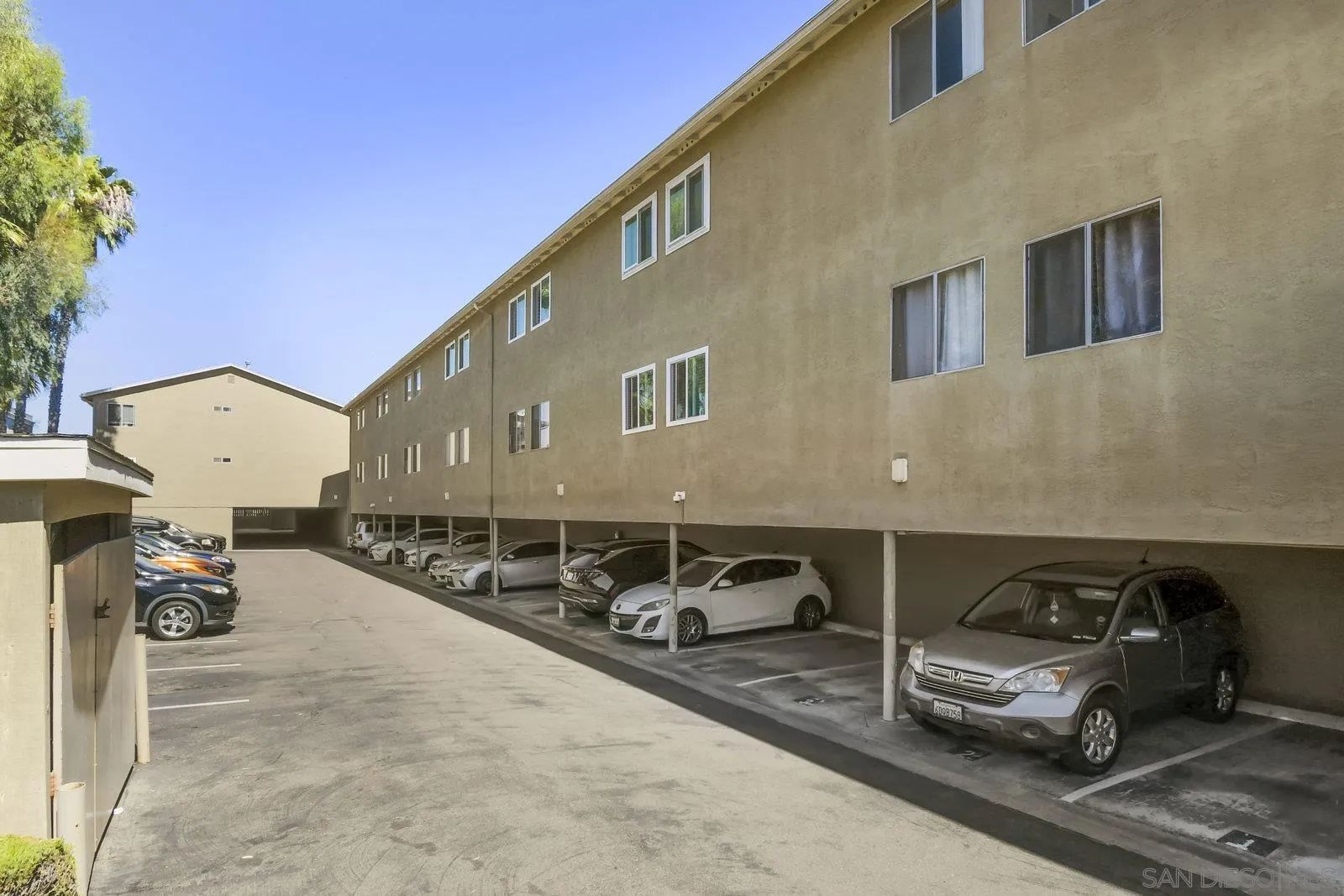 https://cdn.realtyfeed.com/cdn/127/260001611/6759a6b61fc6babb84407299991d87d0.webp