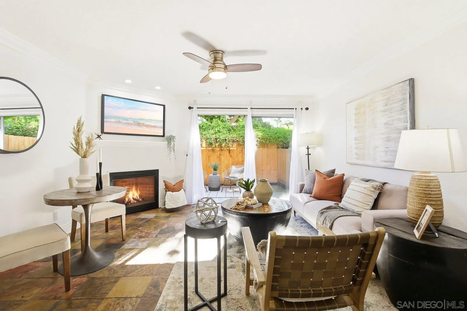 https://cdn.realtyfeed.com/cdn/127/260001613/c5a6fde3ef4f735e9a49eb8c158e297b.webp