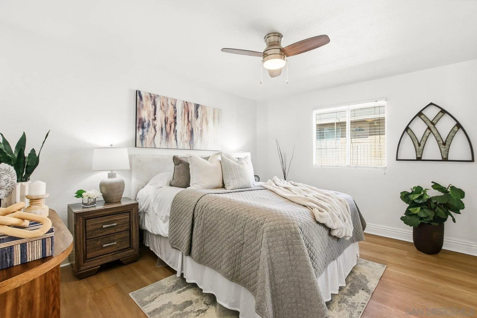 https://cdn.realtyfeed.com/cdn/127/260001613/d906eb3cf73968d00779b8c196972add.webp