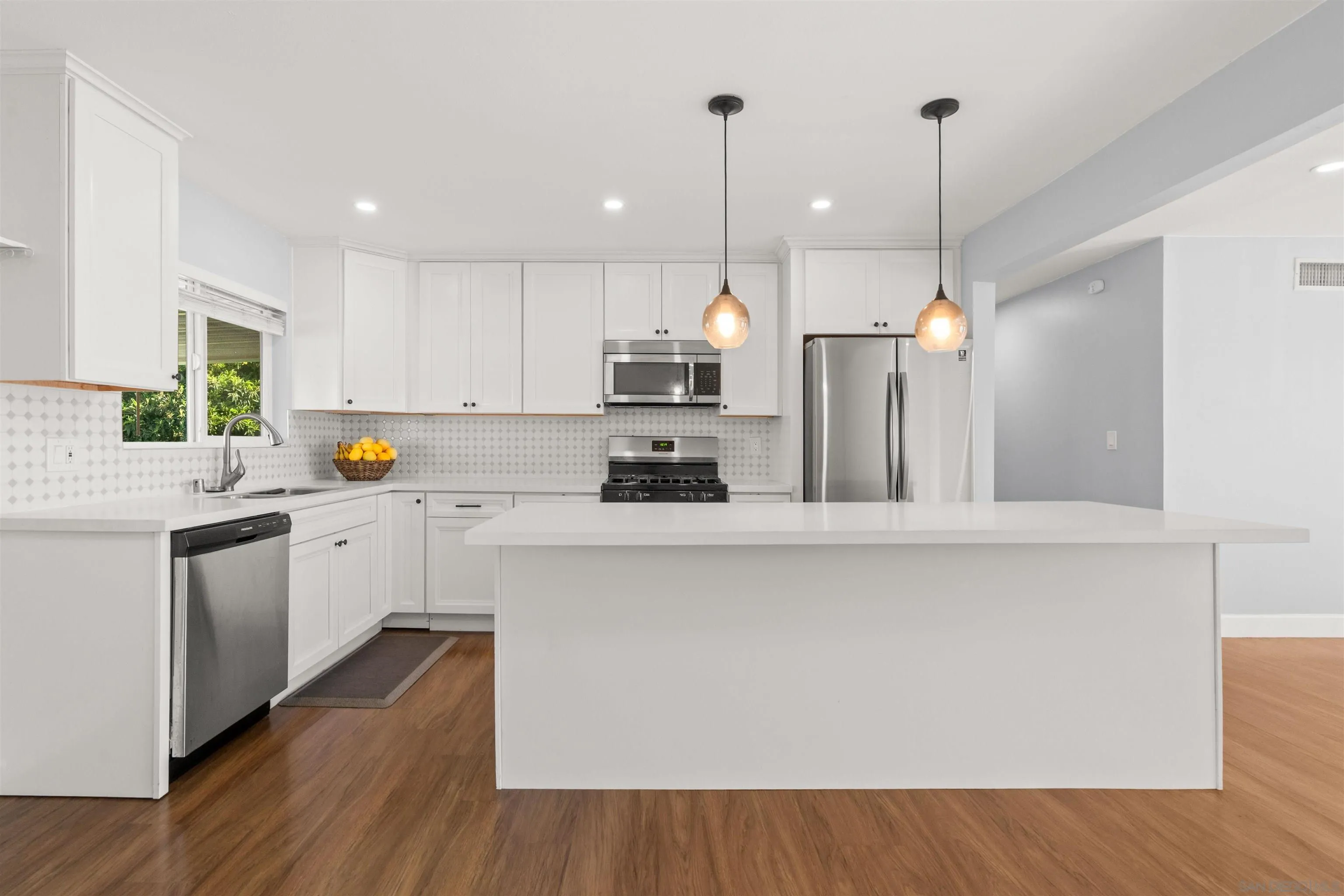 https://cdn.realtyfeed.com/cdn/127/260001617/479381addc1f062c8c747b1655e1141a.webp