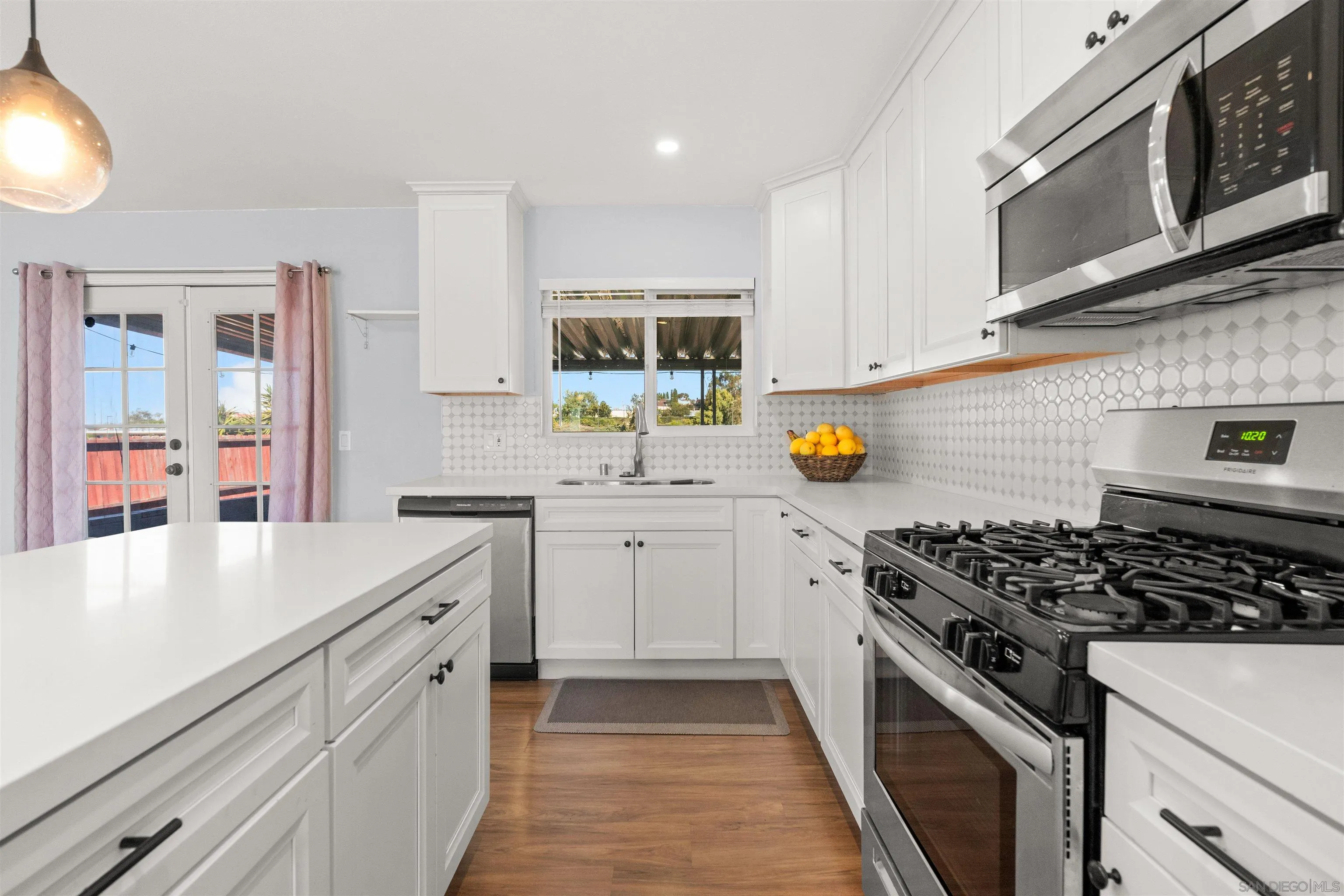 https://cdn.realtyfeed.com/cdn/127/260001617/6691702848c25f4588439ba78f0d3ac0.webp