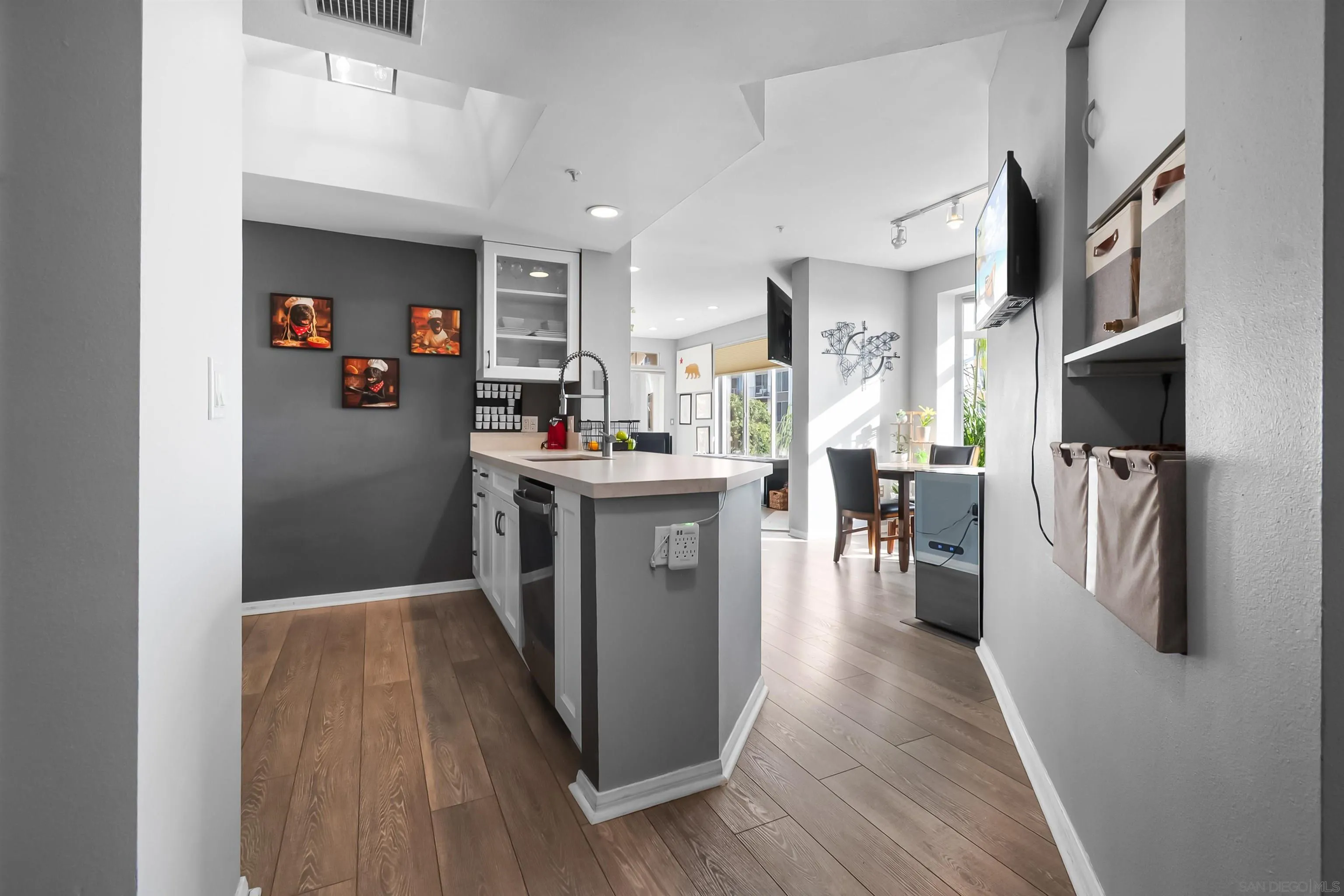 Photo #4: 260001618 Listing: Photo #4