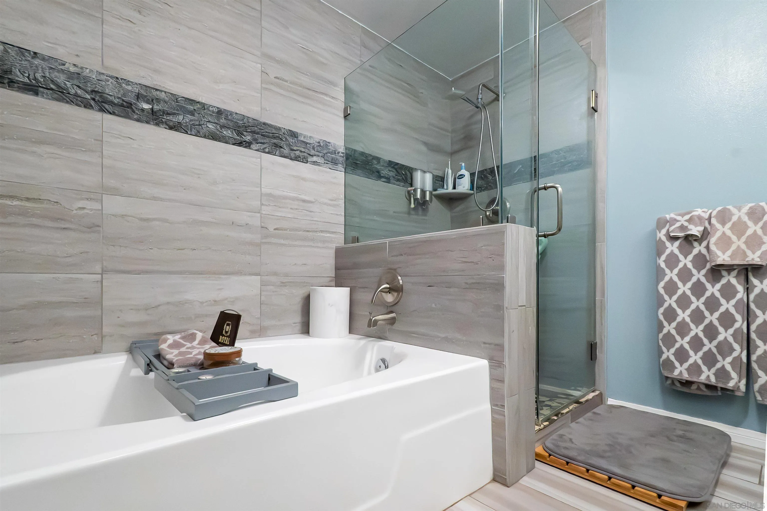 Photo #21: 260001618 Listing: Photo #21