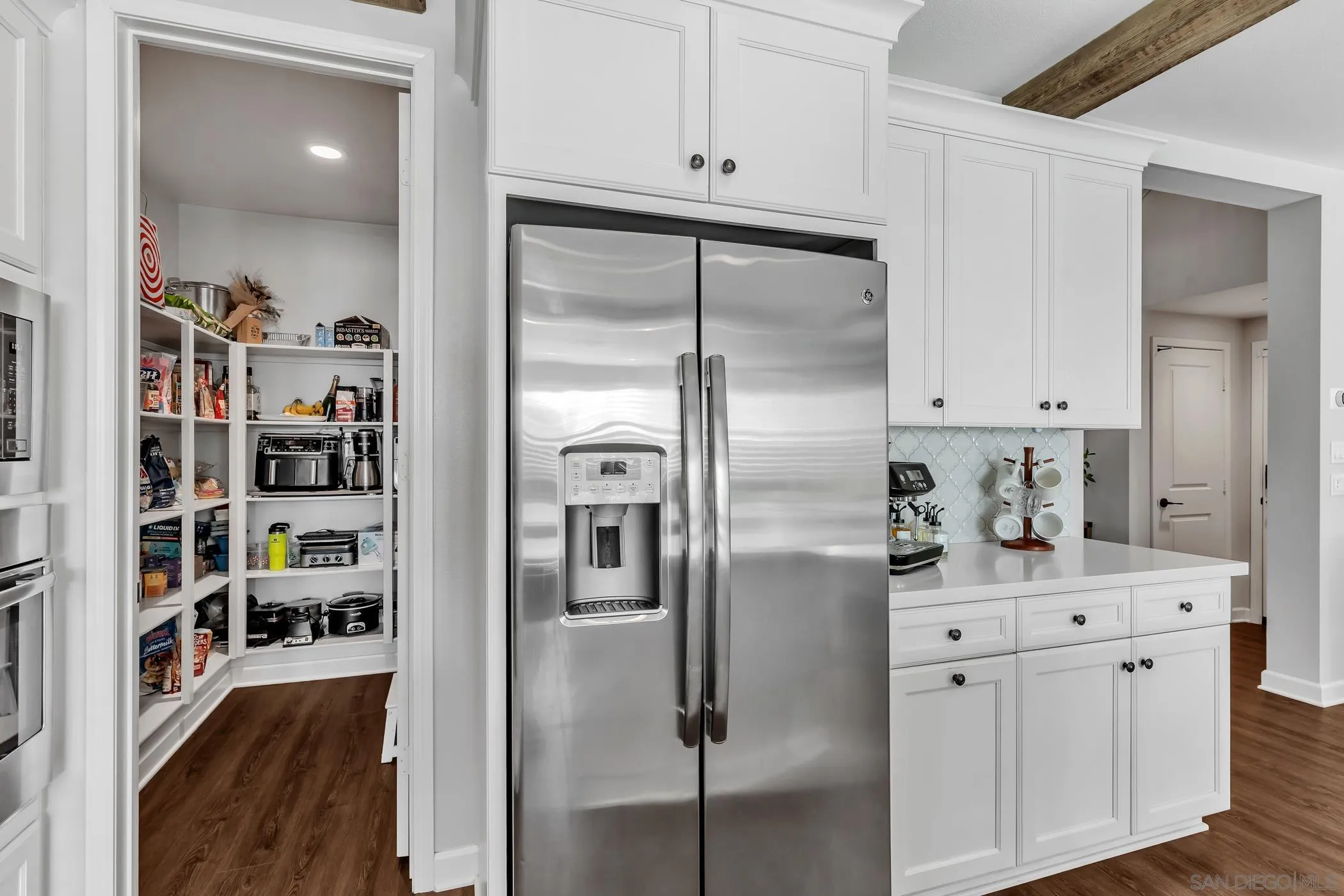 https://cdn.realtyfeed.com/cdn/127/260001621/6ced354ab36202b9c94597f26226196f.webp