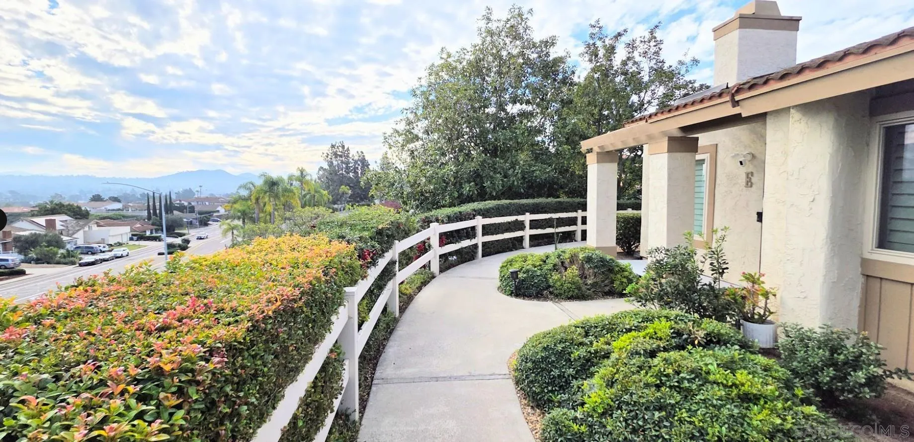 Photo #1: 260001624 Listing: Photo #1