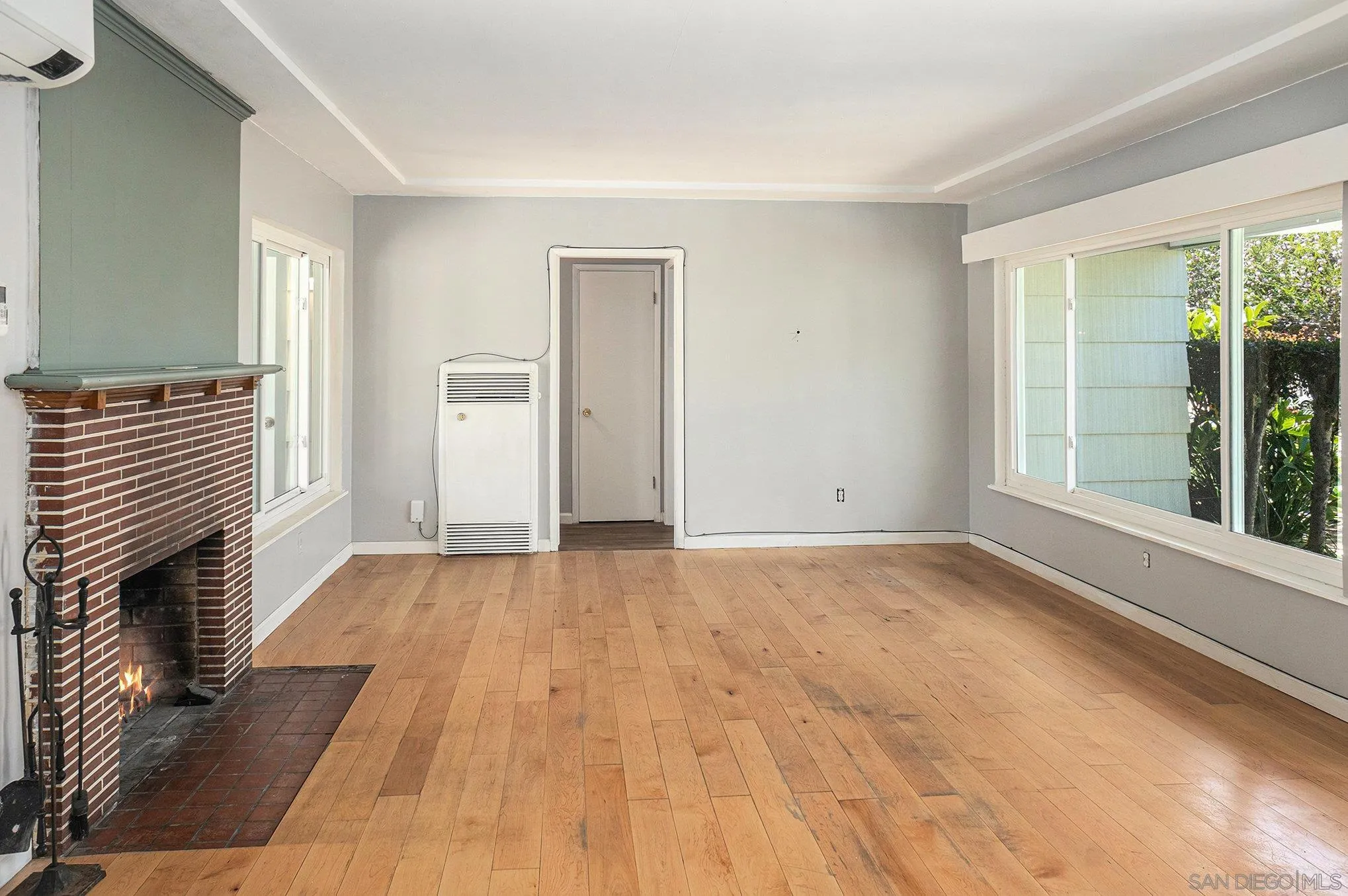 https://cdn.realtyfeed.com/cdn/127/260001630/336e866ceba51d507cb2ab68d6238aae.webp
