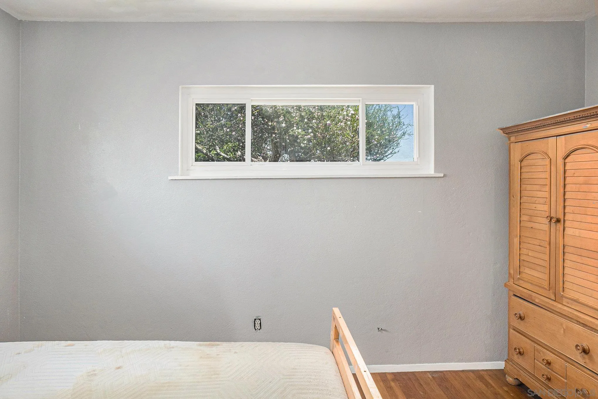 https://cdn.realtyfeed.com/cdn/127/260001630/820b960d895c9a2b1ab644ae74a970b6.webp
