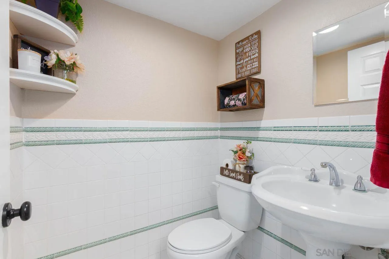 https://cdn.realtyfeed.com/cdn/127/260001635/0658b95609adcc1ddb242862da9e1fb8.webp