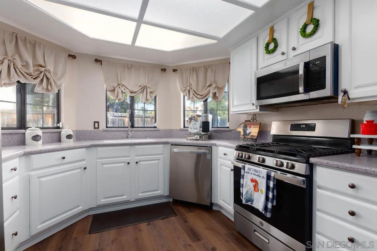 https://cdn.realtyfeed.com/cdn/127/260001635/1dd1577c54260a74e4c75f53252549b6.webp
