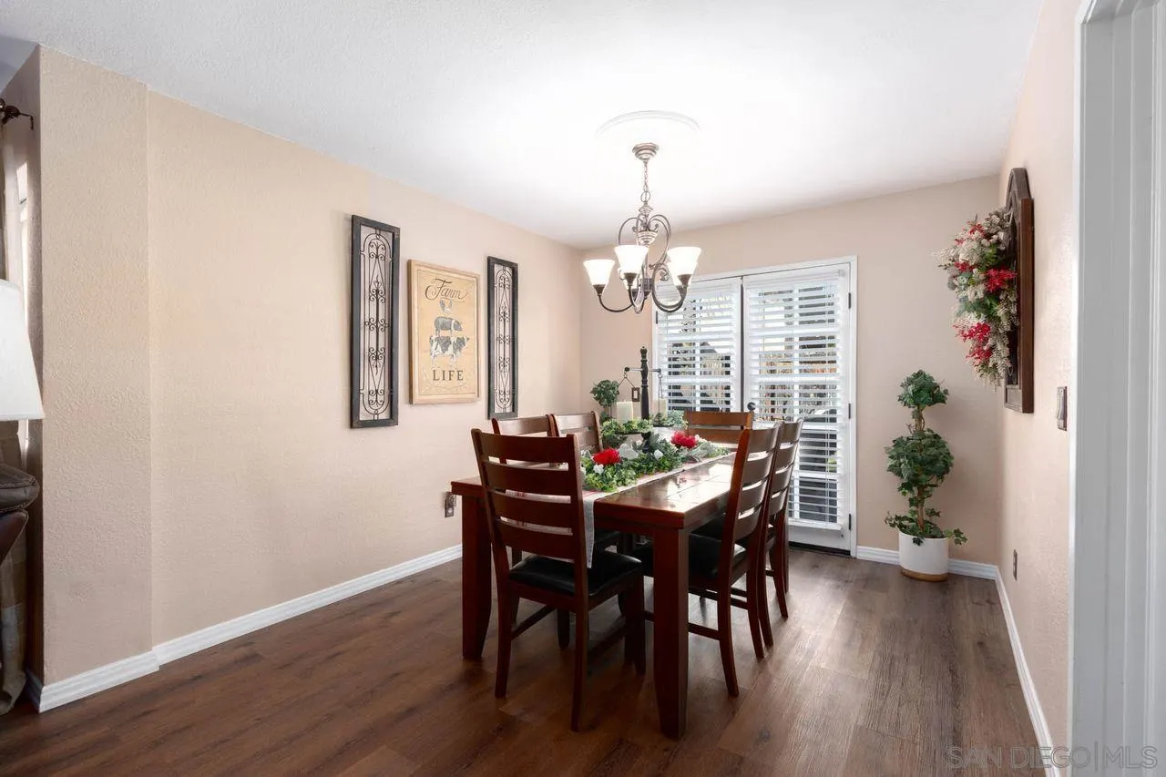 https://cdn.realtyfeed.com/cdn/127/260001635/cafce0e556c22a94b69f61b9ee07720c.webp