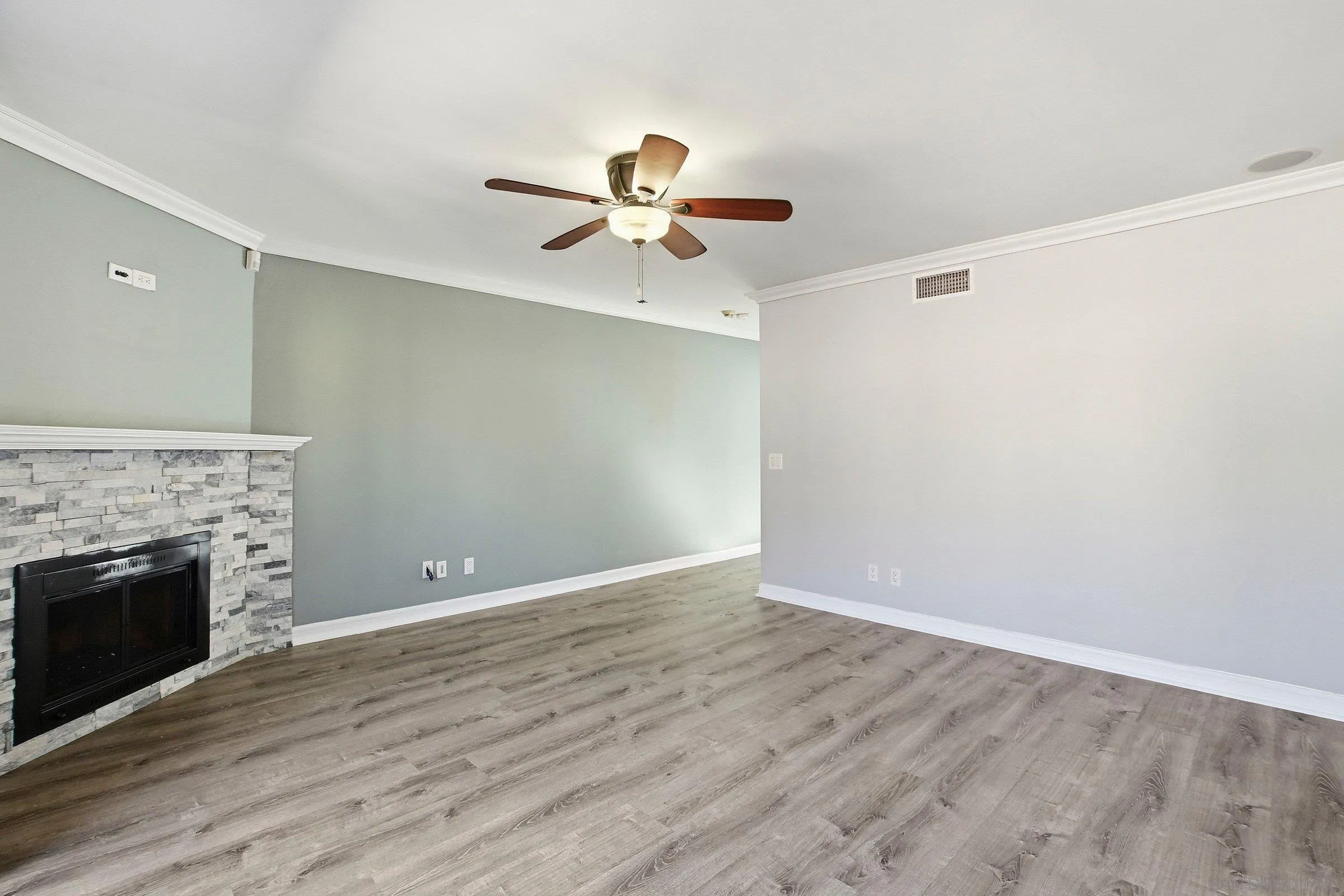 https://cdn.realtyfeed.com/cdn/127/260001645/5743a6bb863997dcf73cafa6678a2b49.webp