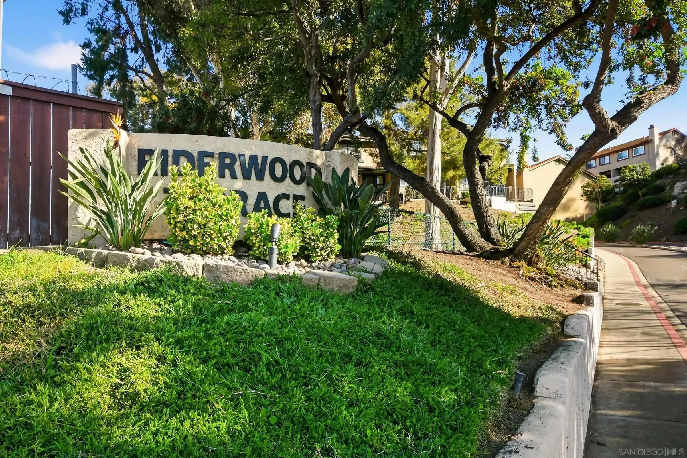 https://cdn.realtyfeed.com/cdn/127/260001645/eea0d964997f0d61958937f0a53b31ac.webp