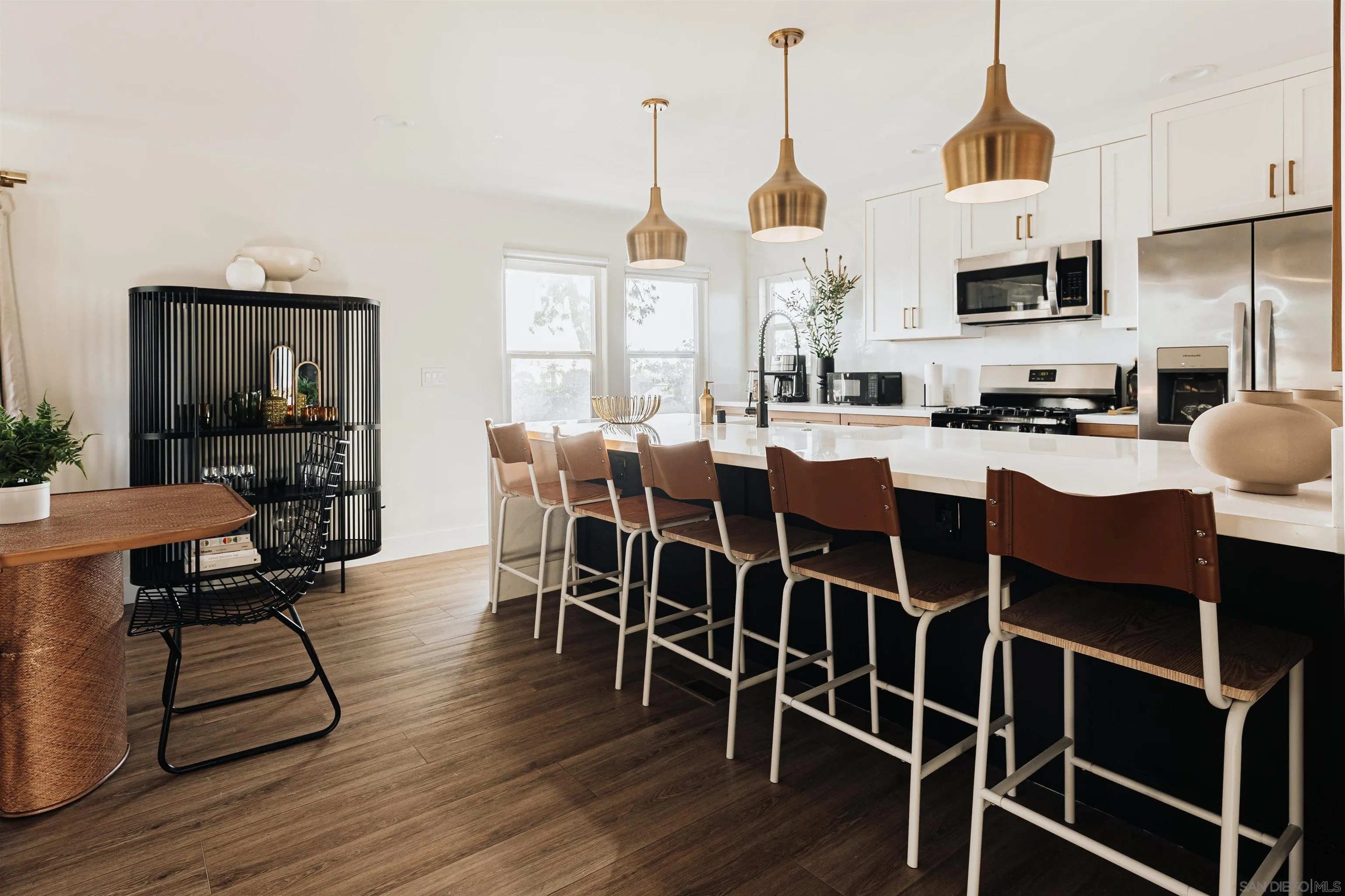 https://cdn.realtyfeed.com/cdn/127/260001653/3f567ce088175596dc73c1b396b7c58a.webp