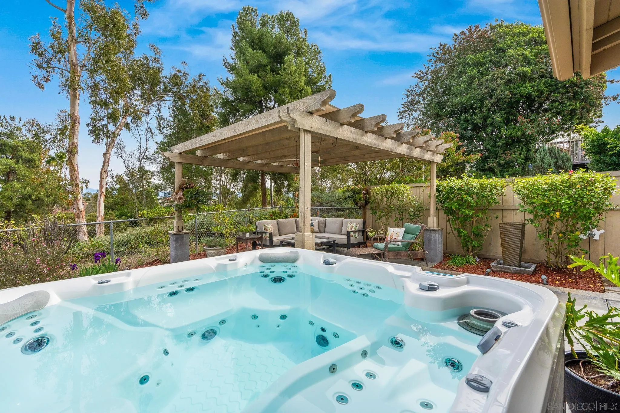 Photo #33: 260001659 Listing: Photo #33