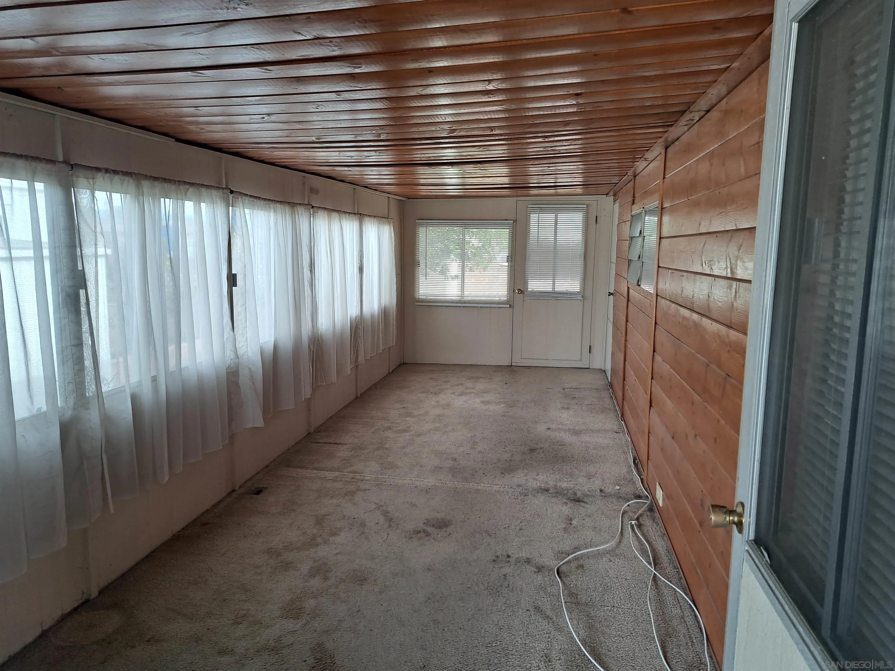 https://cdn.realtyfeed.com/cdn/127/260001661/96eabe3898d8e74e42a4cb0c0c21505e.webp
