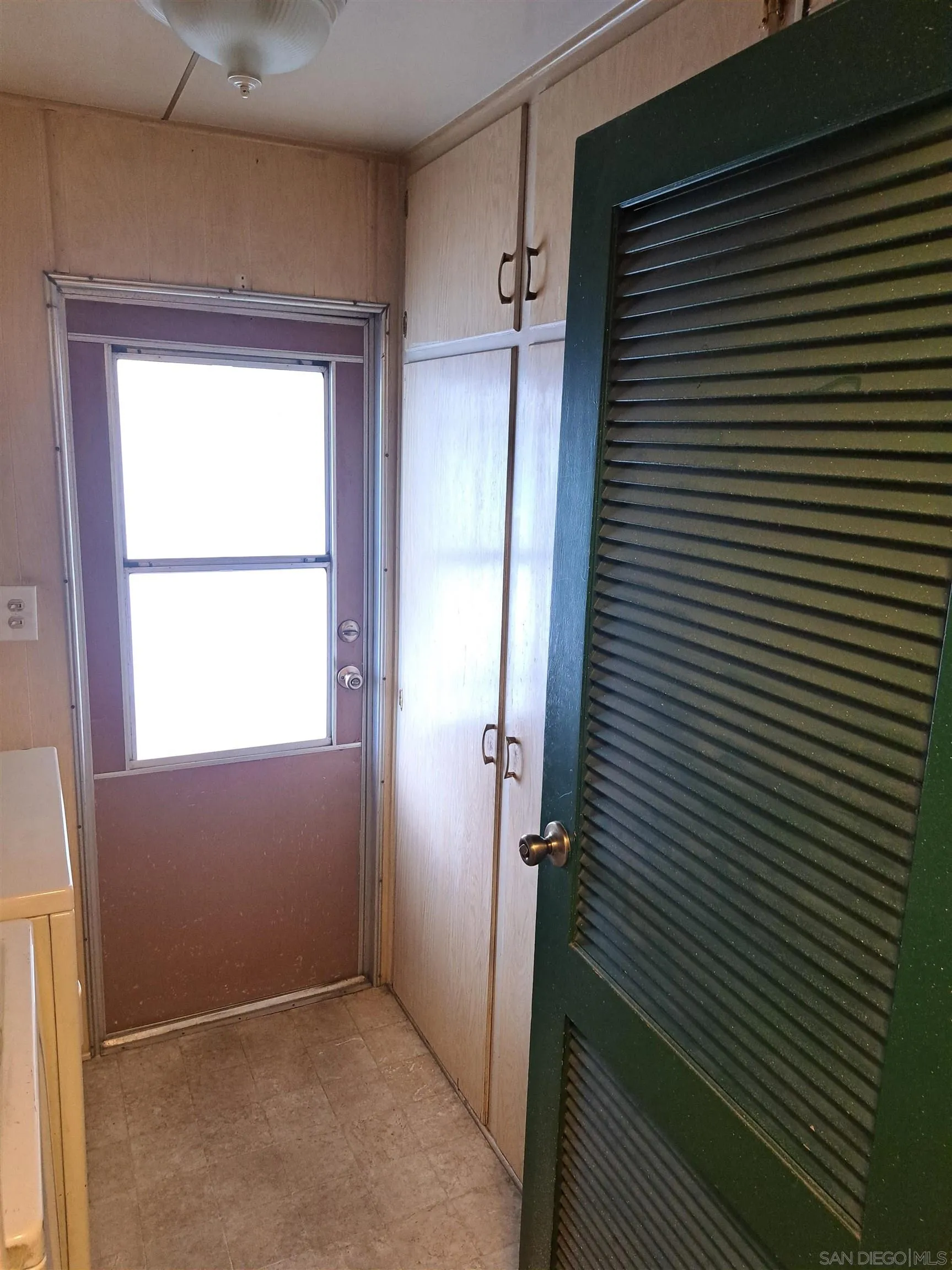 https://cdn.realtyfeed.com/cdn/127/260001661/aebcf9e5b5e5d9f02989171d2098be5a.webp