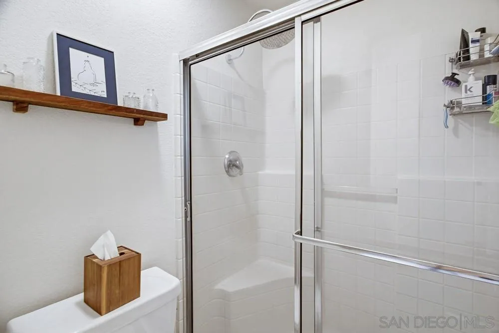 https://cdn.realtyfeed.com/cdn/127/260001662/38fa5c7f7e5add555a3b796de5c35ed6.webp