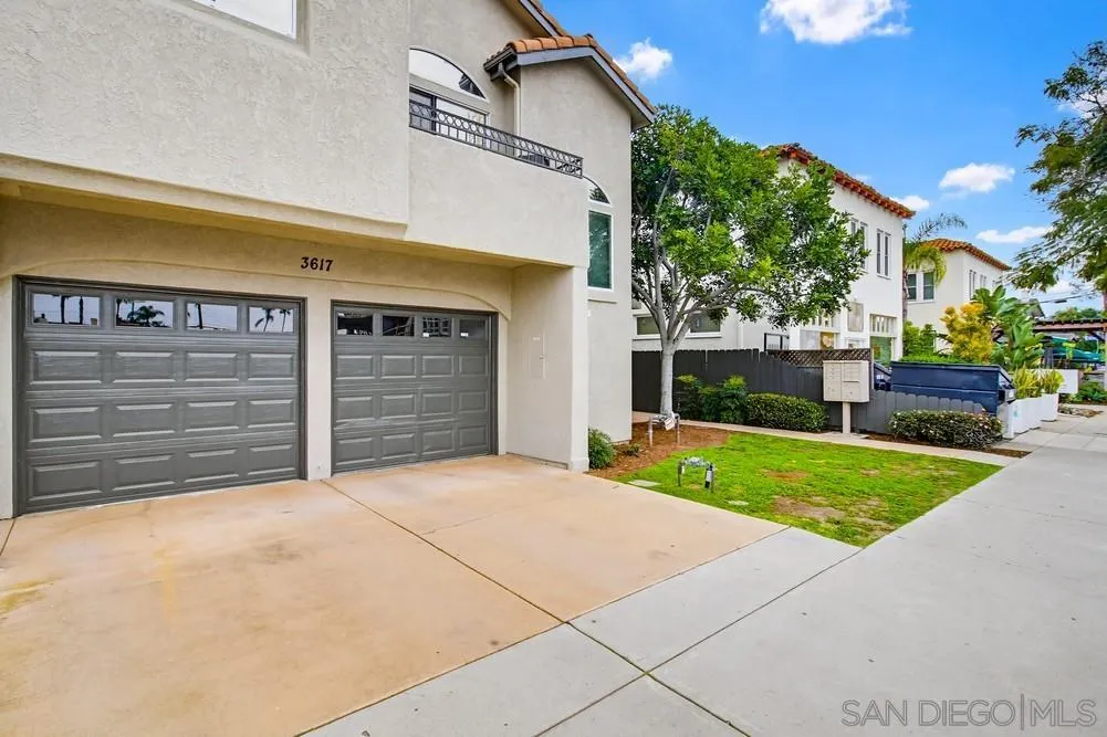 https://cdn.realtyfeed.com/cdn/127/260001662/605075fb31e93130bbff65b7cf0160f5.webp