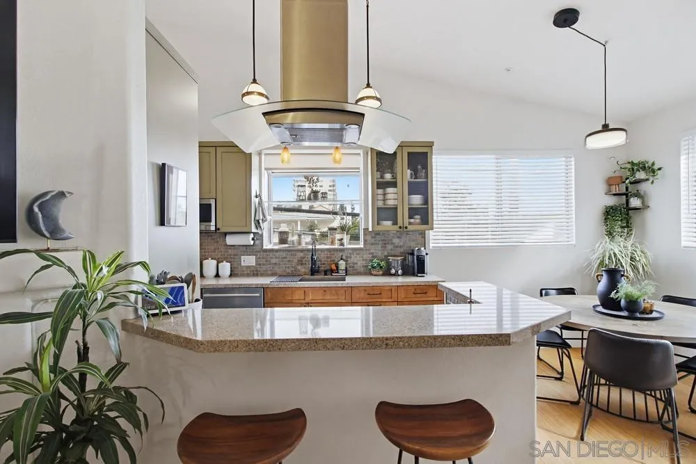 https://cdn.realtyfeed.com/cdn/127/260001662/c85275ad23f55a14840b03ee2c30b1fc.webp