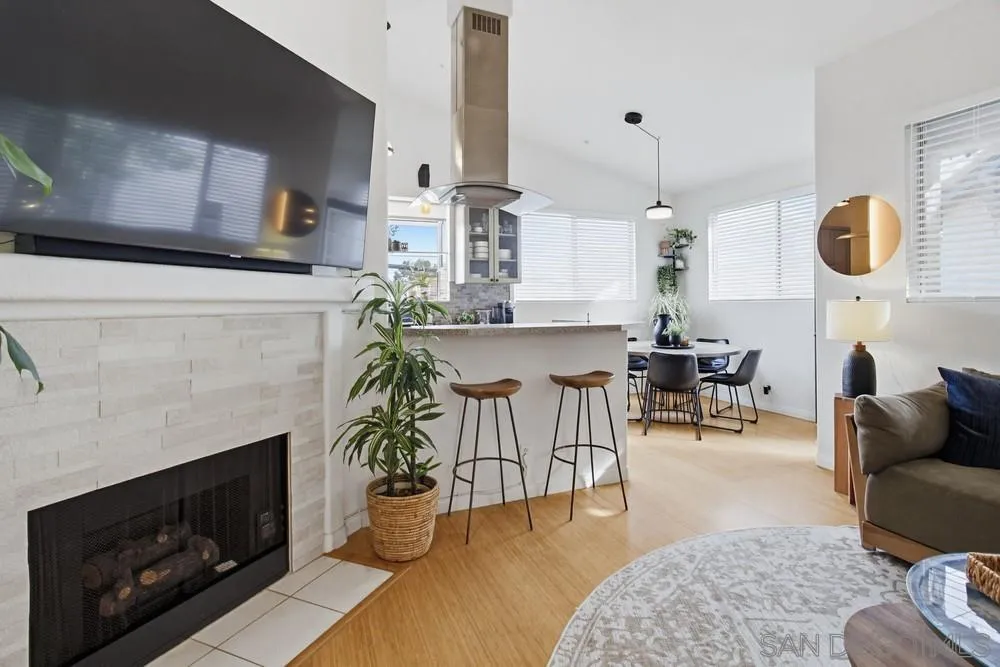 https://cdn.realtyfeed.com/cdn/127/260001662/de2894c858077d46c684f143d3b2f8bf.webp