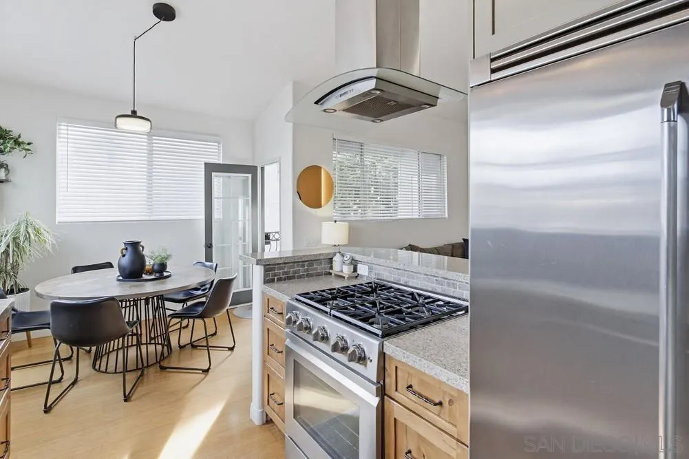 https://cdn.realtyfeed.com/cdn/127/260001662/e2be2c8312184ee7276792cc1c0769c6.webp
