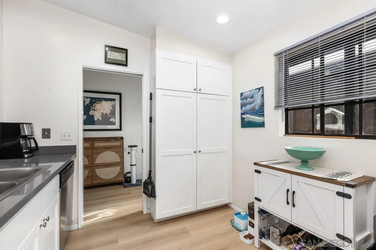 https://cdn.realtyfeed.com/cdn/127/260001663/08fab020c0a7f40d02d14507ac319e94.webp