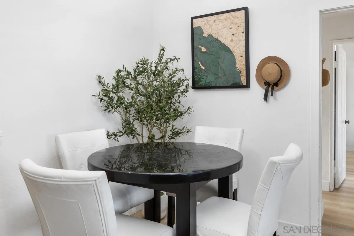 https://cdn.realtyfeed.com/cdn/127/260001663/b4d18959b0b8fd74f7870c2926334849.webp
