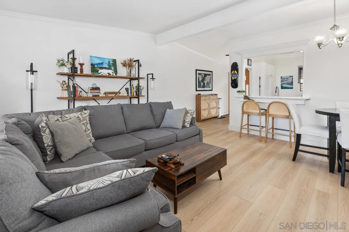 https://cdn.realtyfeed.com/cdn/127/260001663/bd099579f86def6897508629f01a9e77.webp