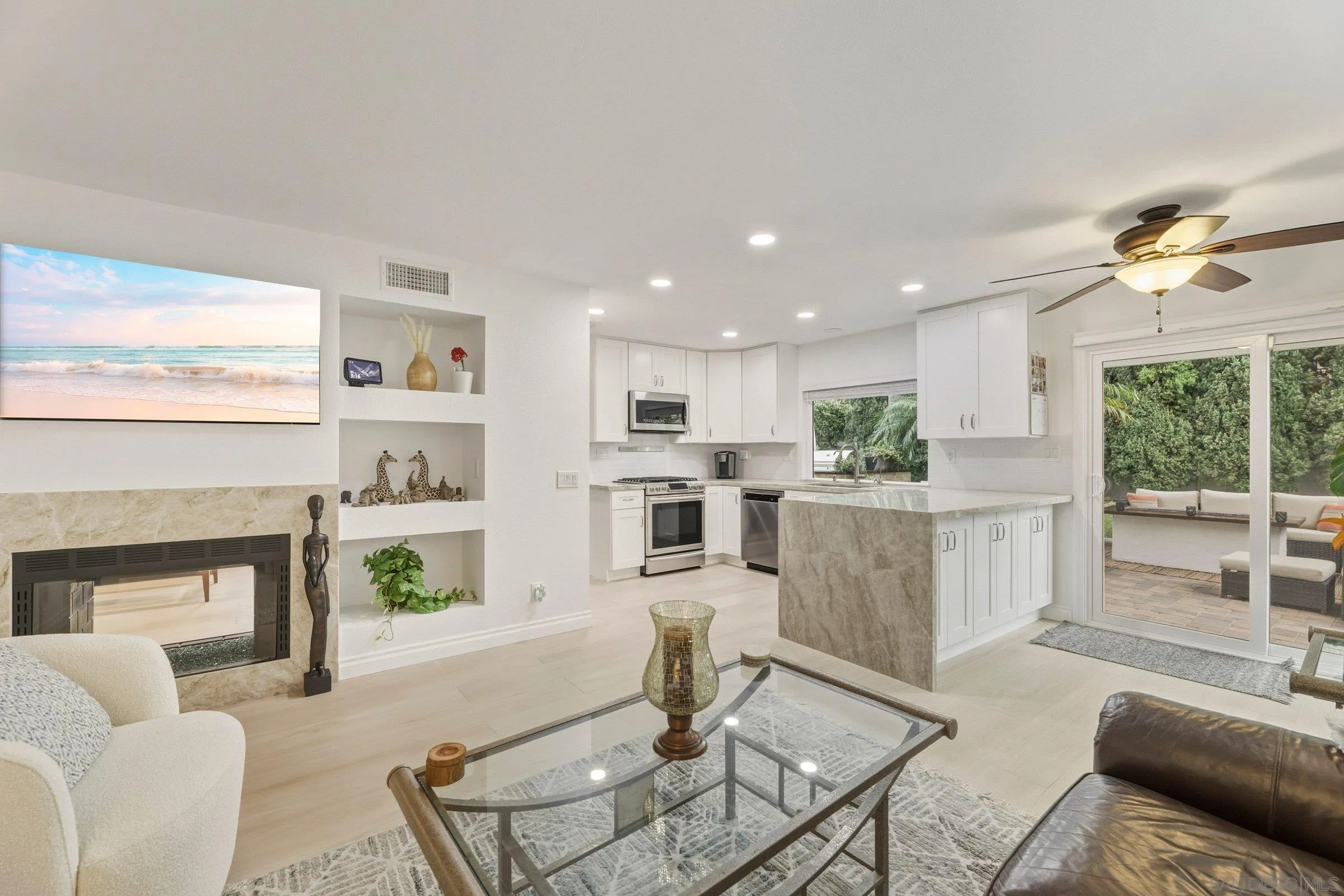 https://cdn.realtyfeed.com/cdn/127/260001670/7ce756a20339040c31cfa42b955a2214.webp